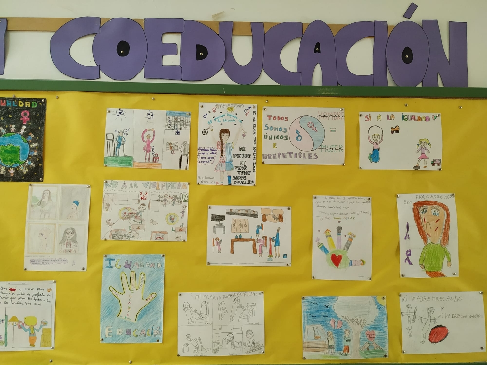 <?php echo COEDUCACIÓN